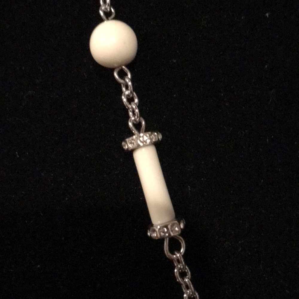 Neckless - Picture 3 of 6